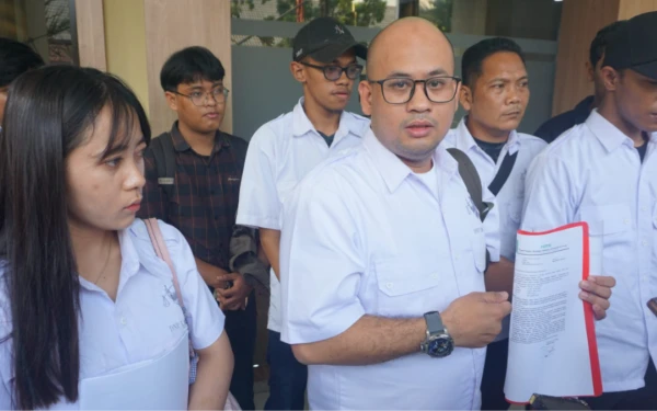 Thumbnail Tim Hukum Wakil Bupati Sidoarjo Laporkan Ormas PANTAU ke Polda Jatim Terkait Dugaan Pencemaran Nama Baik