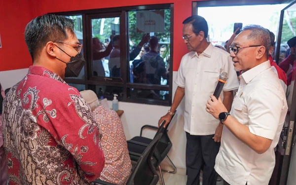 Thumbnail Berita - Kesiapan Koperasi Merah Putih Sinduadi Sleman Ditinjau Menko Pangan, Disebut Ideal dan Terbaik