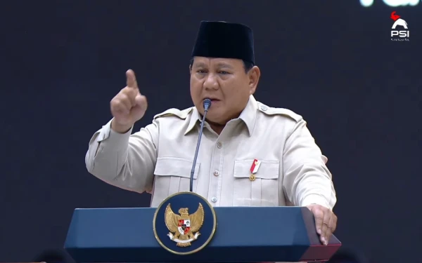 Thumbnail Berita - Hadiri Penutupan Kongres PSI di Solo, Presiden Prabowo Ngaku Emosional
