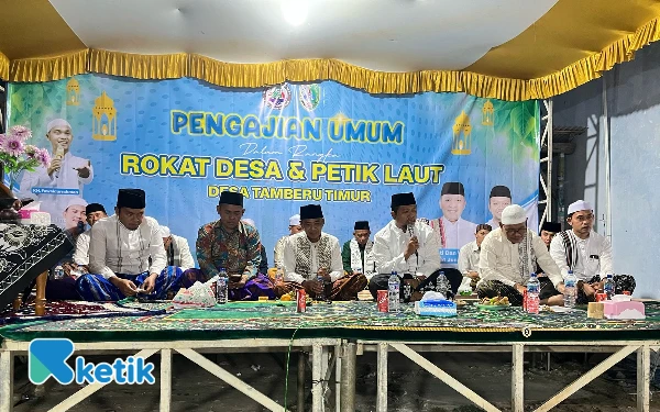Thumbnail Pemdes Tamberu Timur Gelar Pengajian Umum dan Rokat Desa, Wakil Bupati Sampang Hadir
