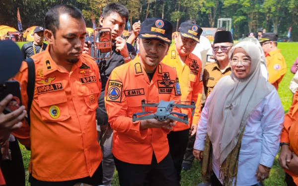 Thumbnail Berita - Hadapi Potensi Karhutla, Wagub Jatim Pimpin Apel Kesiapsiagaan di Kebun Raya Purwodadi