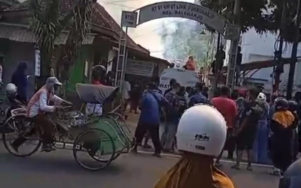 Thumbnail Rumah Produksi Kerupuk di Baleharjo Ludes Terbakar, Kerugian Capai Puluhan Juta