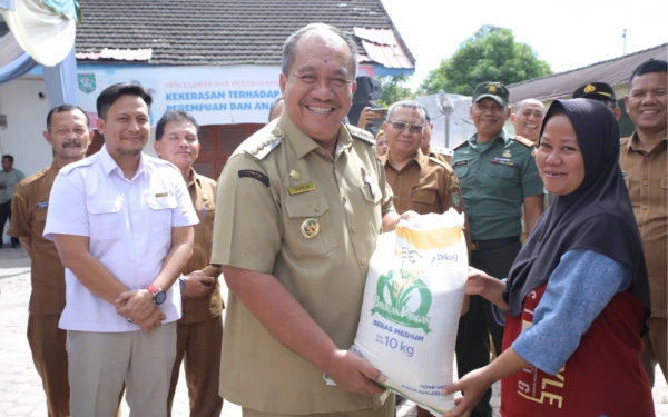 Thumbnail Gandeng Bulog, Pemkab Asahan Salurkan Bantuan Pangan kepada 41.771 KPM