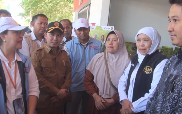 Thumbnail Berita - Tinjau Koperasi Merah Putih di Mojokerto, Gubernur Khofifah Tegaskan Jatim Jadi Pelopor KDMP Terbanyak Nasional