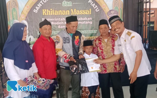 Thumbnail Berita - Peringati Tahun Baru Islam, Desa Babakan Pemalang Gelar Khitan Massal Gratis dan Santunan Anak Yatim
