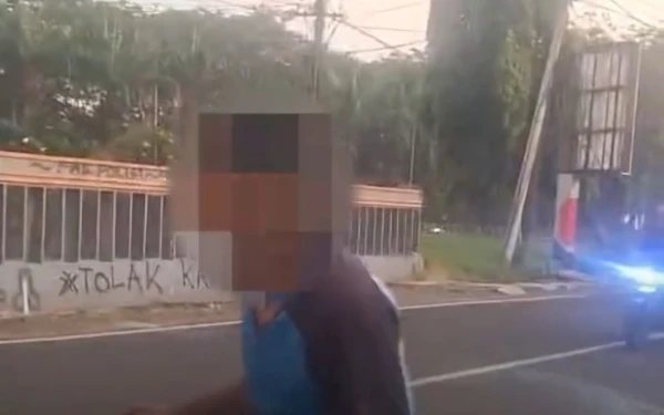 Thumbnail Polisi Buru Pelaku Pelecehan di FR Ahmad Yani Surabaya