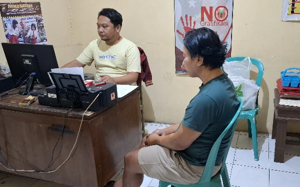 Thumbnail Aksi Komplotan Pencuri Toko Terbongkar di Bondowoso, Dua Pelaku Diciduk dan 3 Masih Buron