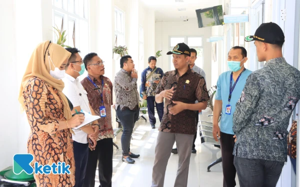 Thumbnail Berita - Ambulans Puskesmas Sreseh Tak Layak Pakai, Komisi IV DPRD Sampang Soroti Dinkes KB