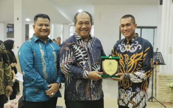 Thumbnail Bupati Asahan Gelar Acara Pisah Sambut Dandim 0208