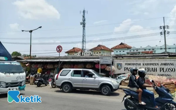 Thumbnail Berita - Penolakan Relokasi Pedagang Pasar Ploso Jombang Berbuah Kesepakatan, Tanpa Harus Pindah