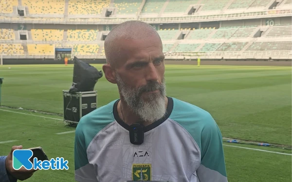 Thumbnail Manajemen Persebaya Jelaskan Alasan Tunjuk Eduardo Perez Jadi Nakhoda Baru