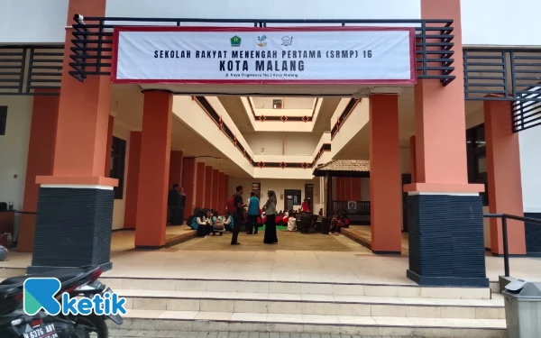 Thumbnail Kepala SRMP 16 Malang Tegaskan Nihil Guru Sekolah Rakyat Mundur