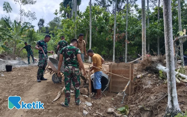 Thumbnail Berita - TMMD Ke-125 Kodim 0108/Agara Kebut Pengecoran Gorong-Gorong di Bukit Tusam