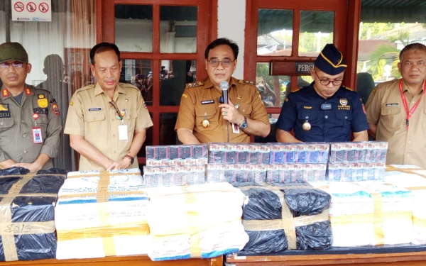 Thumbnail Berita - Pemkab Pemalang dan Bea Cukai Tegal Gagalkan Peredaran 672 Ribu Batang Rokok Ilegal