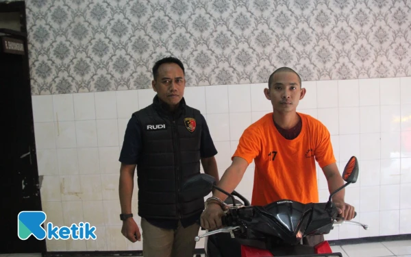 Thumbnail Kepergok Tuntun Hasil Curian, Spesialis Maling Motor Warkop Dibekuk Polsek Genteng