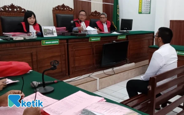 Thumbnail Tipu Pelaku UMKM dengan Modus Pinjaman Dana, Bramasta Jalani Sidang di PN Surabaya