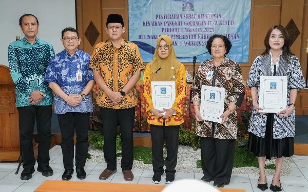 Thumbnail Berita - Pemkab Sleman Beri Penghargaan Kenaikan Pangkat, Tingkatkan Kinerja ASN