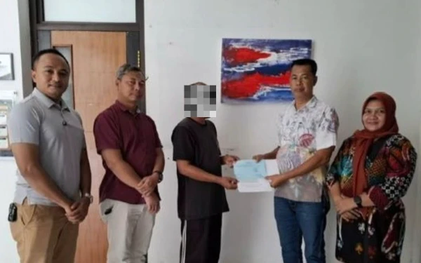 Thumbnail Berita - Dapat Amnesti Presiden Prabowo, Delapan Warga Binaan Pemasyarakatan di Yogyakarta Langsung Bebas