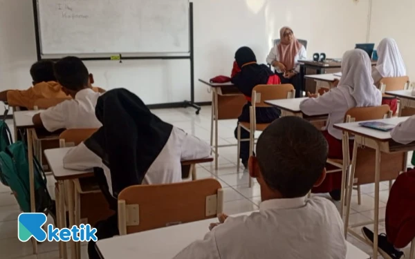 Thumbnail ‎Dua Siswa Sekolah Rakyat Kota Batu Mengundurkan Diri  ‎