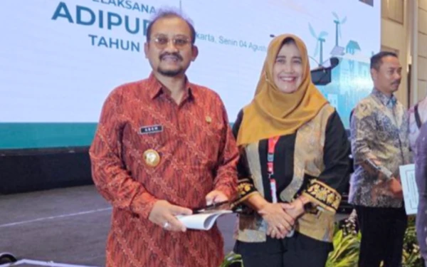 Thumbnail Berita - Pemalang Siap Dukung Kebijakan Baru Adipura 2025, Bupati Anom: TPS Liar Harus Dihapus