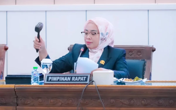 Thumbnail Berita - Soal PT. PJB, Ketua DPRD Lumajang Sebut BPN Jatim Sarankan Bentuk Tim Evaluasi