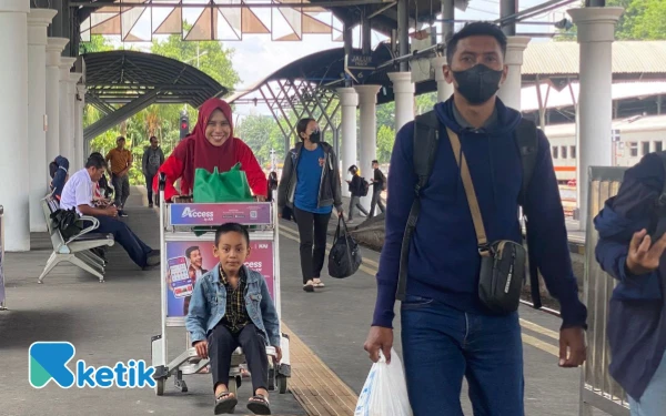 Thumbnail Ratusan Ribu Pelanggan KAI Manfaatkan Diskon 30 Persen, Makin Ramah Lingkungan