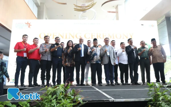 Thumbnail Berita - Dukung Penguatan Industri Maritim, Ketua DPRD Batam Hadiri Pembukaan Indonesia Maritime Expo