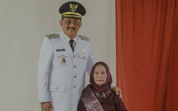 Thumbnail Ibunda Wakil Wali Kota Surabaya Armuji Meninggal Dunia