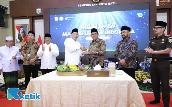 Thumbnail Hadiri Milad MUI, Nurochman: Hadapi Tantangan Moral Sosial Butuh Bimbingan Ulama  ‎