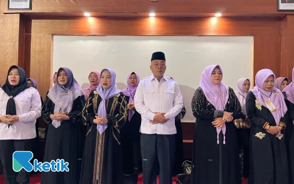 Thumbnail Berita - Wabup Ulfiyah Hadiri Pengajian Rutin WBP Rutan Situbondo