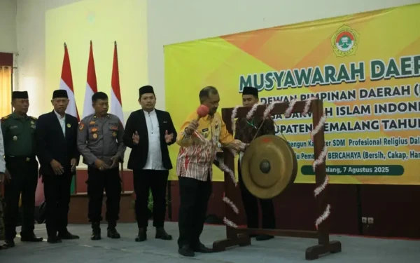 Thumbnail Berita - Agus Sarwono Terpilih Jadi Ketua LDII Pemalang, Bupati Anom Tekankan Kolaborasi