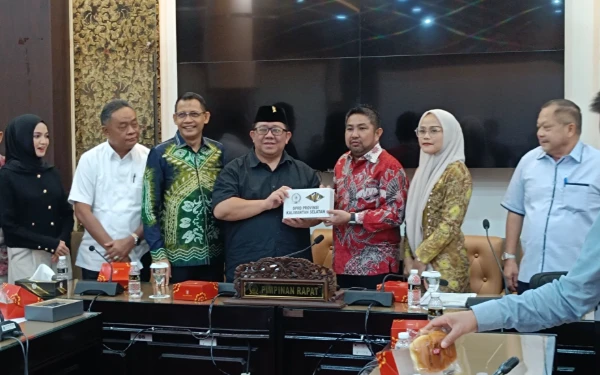 Thumbnail Studi Banding Indrapura, DPRD Kalsel Incar Resep Jitu Evaluasi Perda Ala Jatim