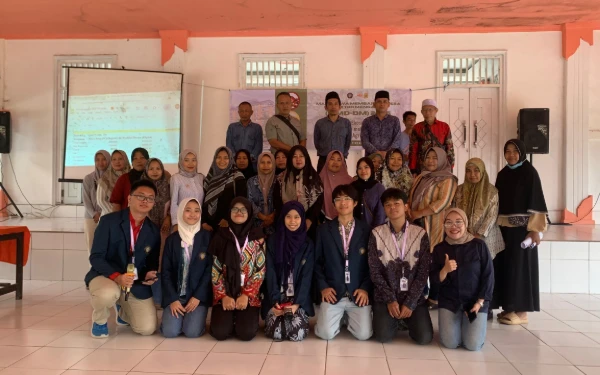 Thumbnail Manfaatkan Potensi Desa Teratak, Tim Doktor Mengabdi FTP UB Sosialisasikan Diversifikasi Manggis dan Pisang