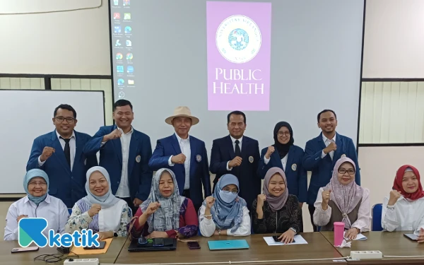 Thumbnail Kupas Pestisida, Arum Sabil Resmi Sandang Gelar Magister Kesehatan Lingkungan Unair