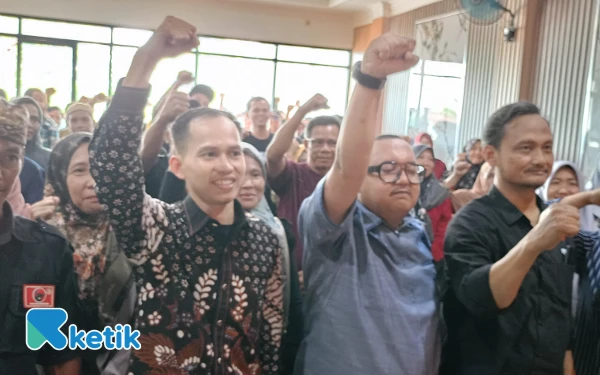 Thumbnail Berita - Anggota DPR RI Mas Kaisar Terjun ke Masyarakat, Prioritaskan Aspirasi Guru, Petani dan Pedagang