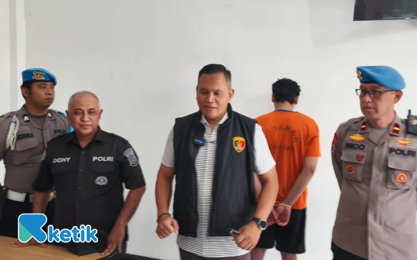 Thumbnail Ngaku Brimob, Seorang Pemuda Tipu Warga Junrejo Kota Batu hingga Ratusan Juta