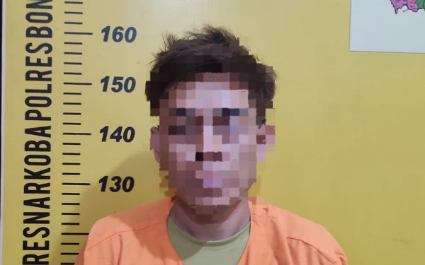 Thumbnail Polres Bondowoso Bongkar Jaringan Pengedar Obat-obatan Ilegal di Wonosari