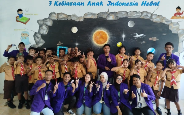 Thumbnail Cegah Bullying, Mahasiswa Unitri Berikan Pembelajaran e-Learning kepada Siswa SBN 2 Pandansari