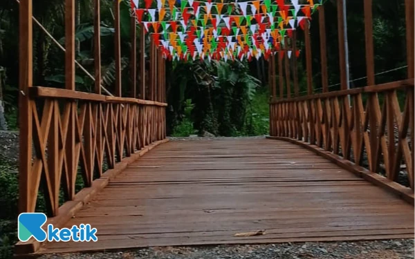 Thumbnail Jembatan Darurat Desa Kubung Rampung: Simbol Gotong Royong Warga dan Pemerintah Desa