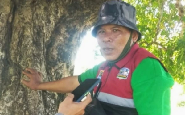 Thumbnail Berita - Kades Gelaman Kangean Sanrawi Titip Pesan Penting untuk Gubernur Khofifah