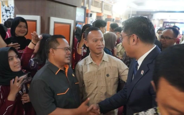 Thumbnail Didampingi Ketua HKTI Kota Malang, Wamentan Sudaryono Bela Rencana Impor Pertanian Besar-besaran