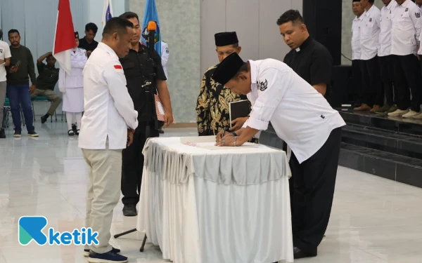 Thumbnail APDESI Halsel Resmi Dilantik, Siap Ubah Desa Jadi Episentrum Pembangunan