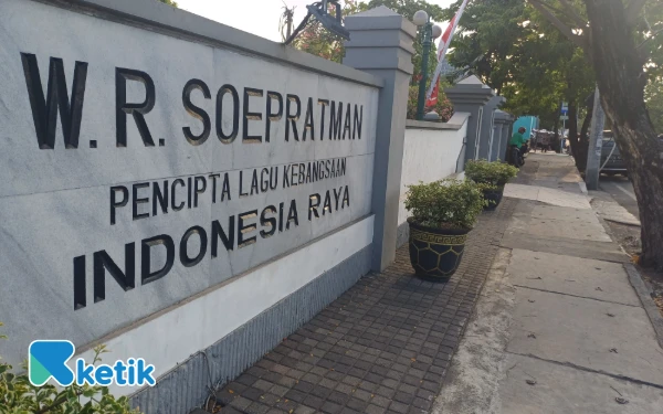 Thumbnail Menengok Makam Pencipta Indonesia Raya WR Soepratman, Dekat Pembuangan Sampah hingga Minim Penerangan