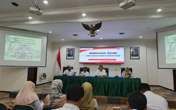 Thumbnail Berita - DPMD Lumajang Gelar Bimtek Penyusunan Produk Hukum Desa