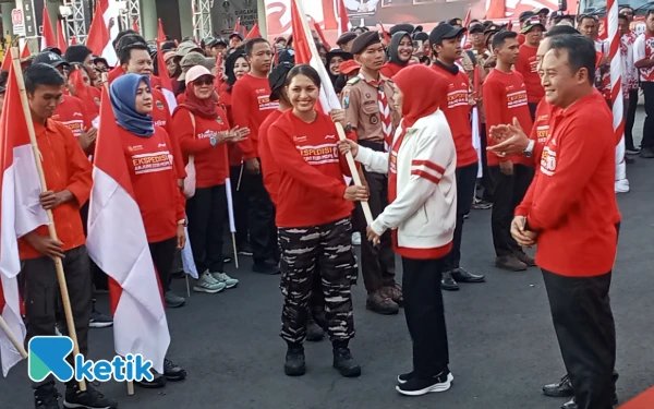 Thumbnail Gubernur Khofifah Lepas 300 Anggota Tim Ekspedisi 80 Gunung Arjuno