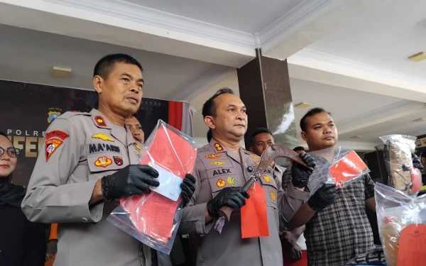 Thumbnail Berita - Polres Lumajang Tangkap Pelaku Pencurian Motor Mahasiswa KKN, Motifnya Sakit Hati