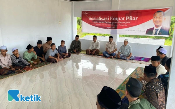 Thumbnail Berita - Jamaluddin Idham Sosialisasikan Empat Pilar MPR RI di Pesantren Tauhid Irfani Abdya