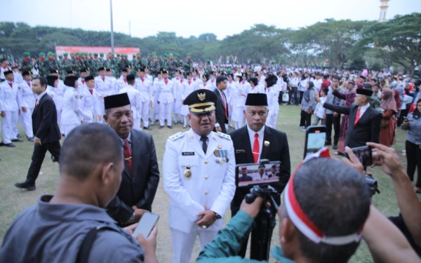 Thumbnail Berita - Wakil Bupati Asahan Pimpin Upacara Penurunan Bendera HUT RI Ke-80, Apresiasi Paskibraka
