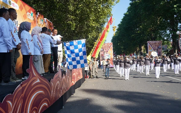 Thumbnail Pawai Budaya Pelajar Meriahkan Hari Jadi ke-206 Bondowoso, Simbol Harmoni dan Cinta Budaya