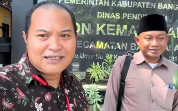 Thumbnail Berita - Soal Penghapusan Korwil, Ketua Dewan Pendidikan dan Komisi IV DPRD Bangkalan Beda Pendapat